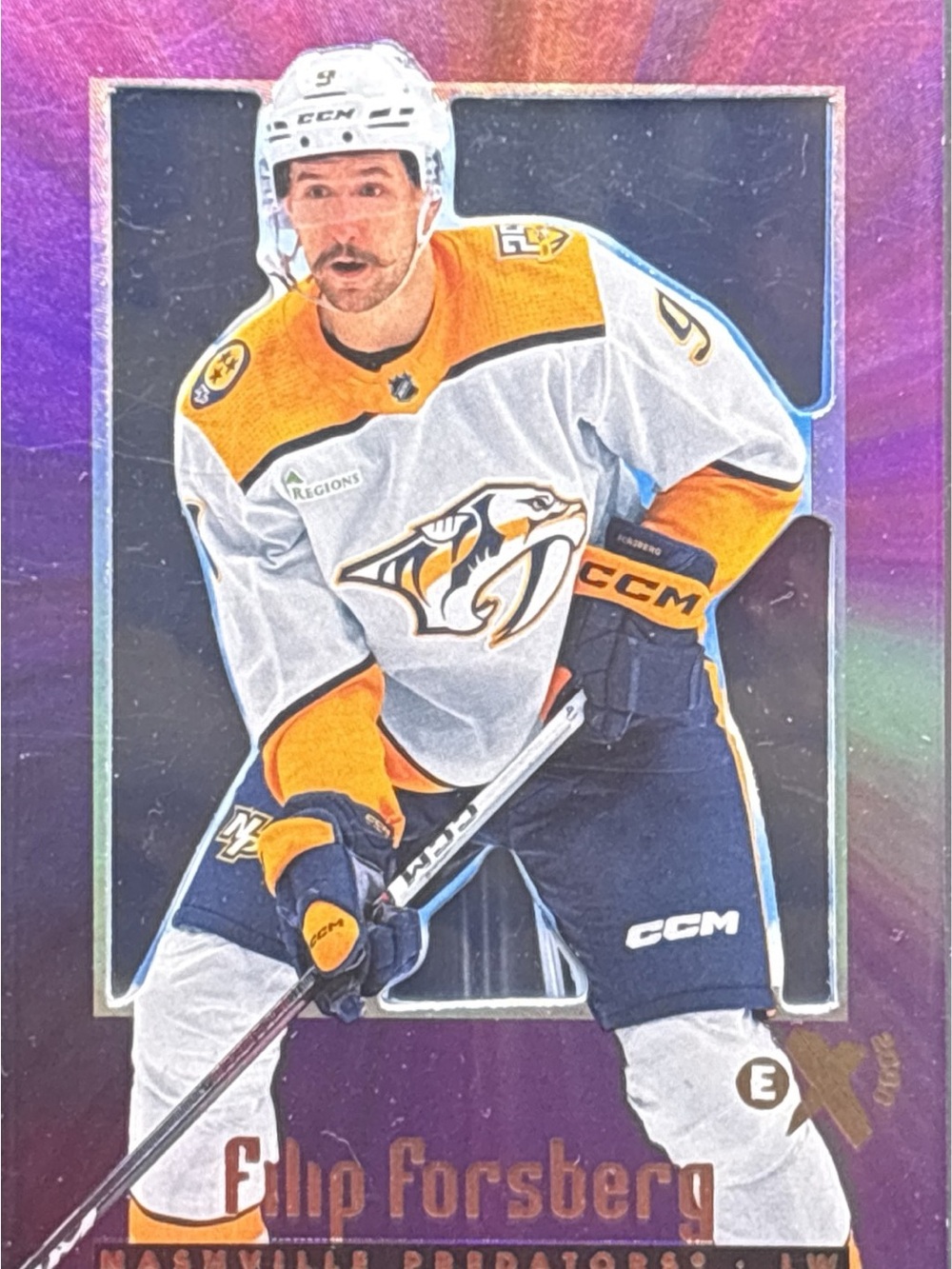 Skybox Nashville Predators Purple Holographic Flip Forsberg Hockey Trading Card